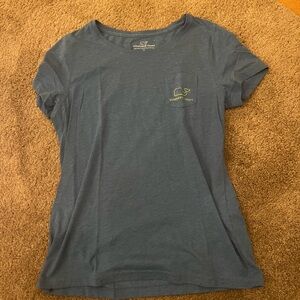 Women’s Vineyard Vines Blue T-Shirt Size small